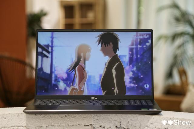戴尔灵越|戴尔灵越7000体验 4K屏加硬实力打造高性能办公生产力工具