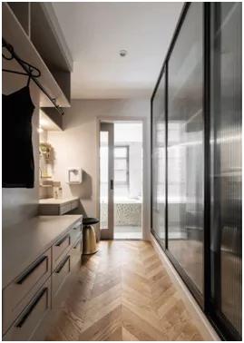 |5款衣帽间布局，解决各种户型大小难题！难怪女人这么喜欢衣帽间