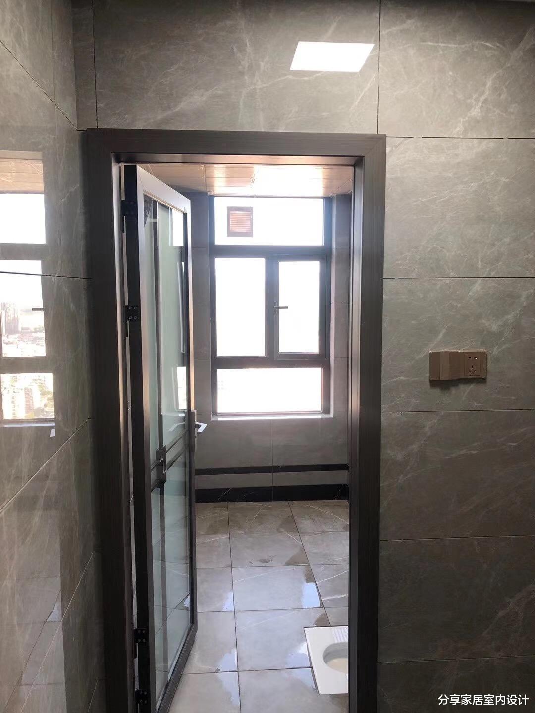 |新房终于完工啦,艺术瓷砖电视墙非常漂亮,木工打的柜子很满意!