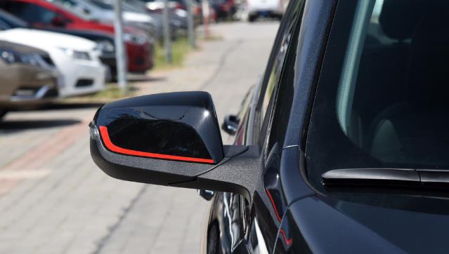 日产轩逸|“价格屠夫”发力，一箱油890Km，车长近5米跌至10.5万，看啥轩逸