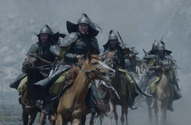 【成吉思汗】他拥兵十万就敢打遍全世界征天下！被誉战神，奇葩发型让人过目难忘