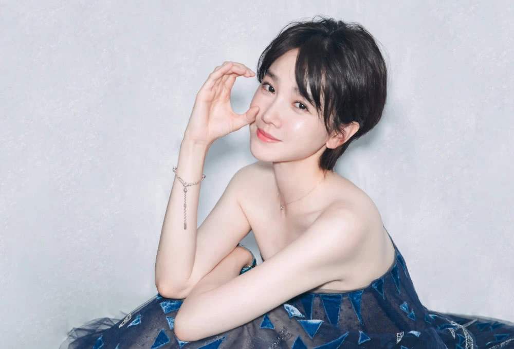 娱乐圈|“身材太好”惹麻烦，无奈退出国家队，进入娱乐圈成“万人迷”