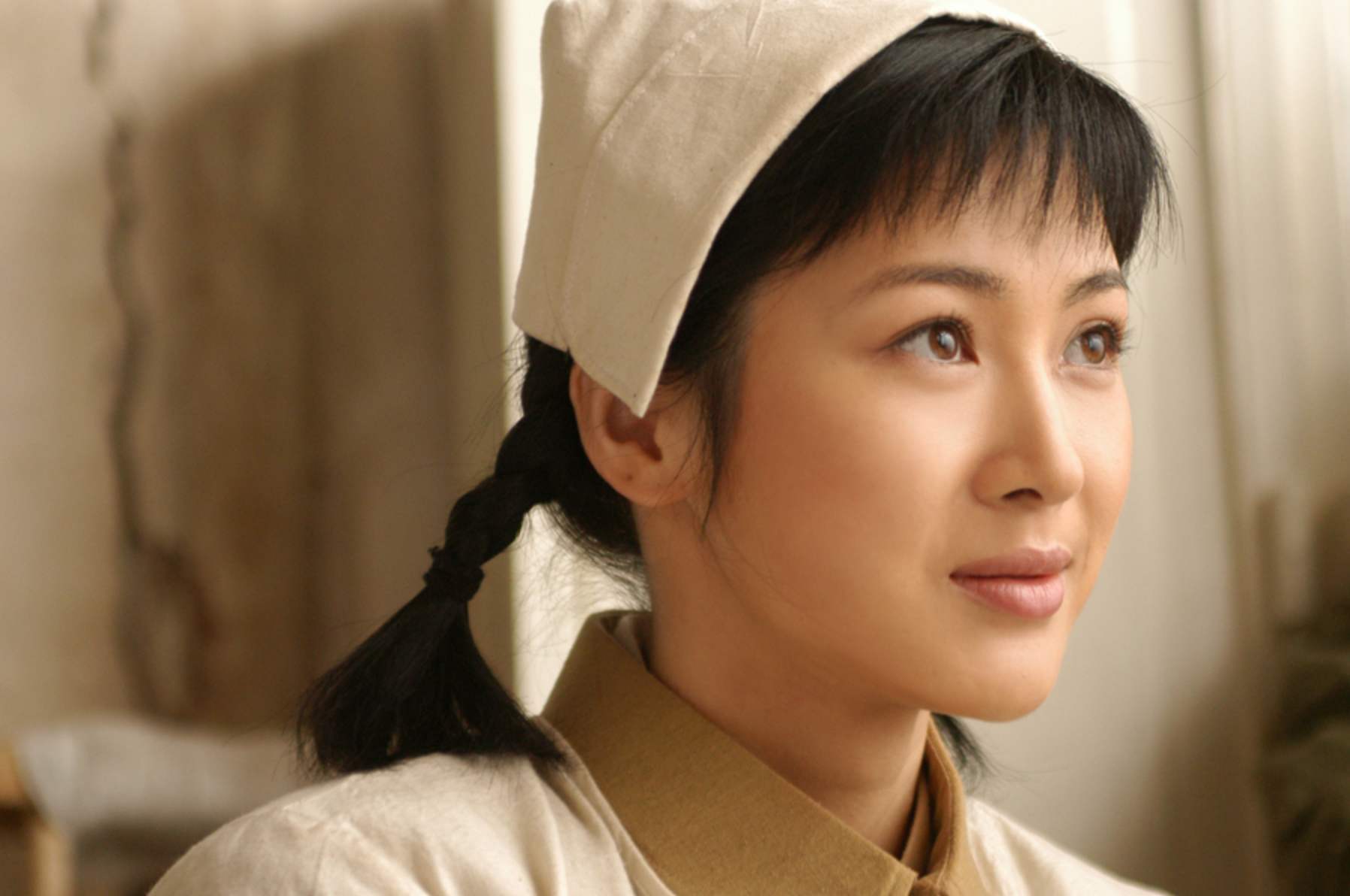 「童蕾」出演“李云龙老婆”走红，被百亿富豪骗到手，如今沦为笑话？