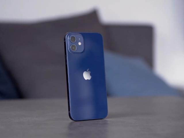 苹果|买64G版本的iPhone12还是256G的小米10至尊版？