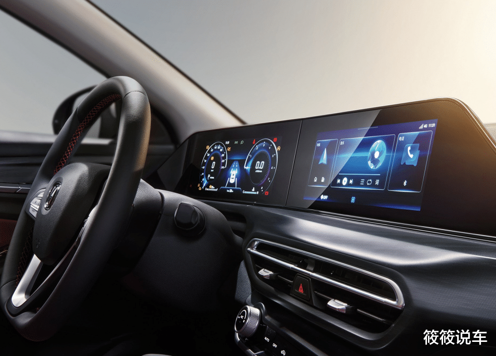 比亚迪汉|长安再迎“新王”，配飞机档把可选6AT，比奥迪A3洋气，7.29万起