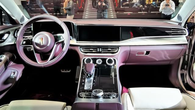 红旗h9▲真为国人长脸!红旗H9实拍,空气悬架配3.0T,气场远超奥迪A6L