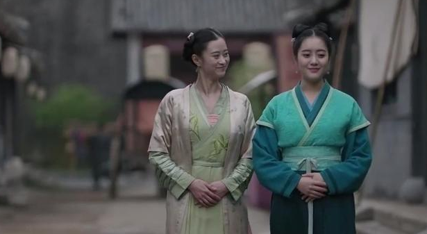 「知否知否应是绿肥红瘦」《知否》：明兰的两个丫鬟，一个远嫁，一个留在身边，能力和忠诚哪个更重要