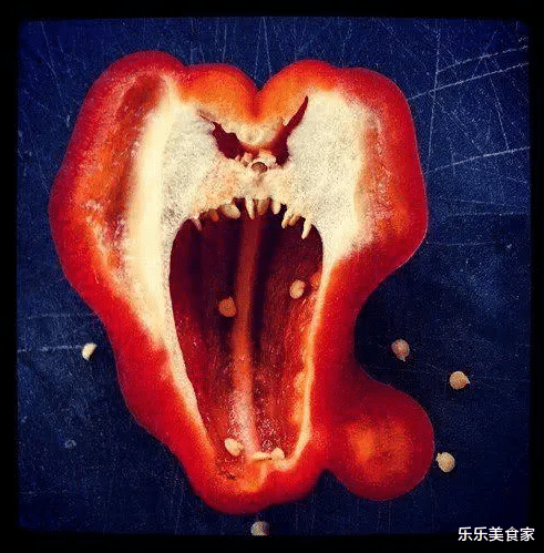 [草莓]8张活久未见的蔬菜照，草莓变蝴蝶，辣椒做鬼脸，看到图6要成精？