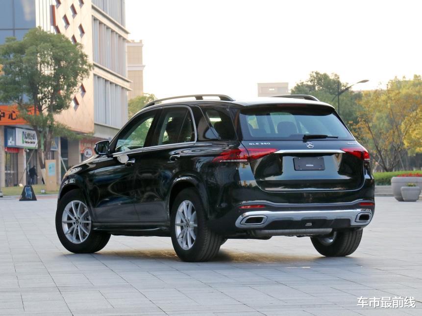 【奔驰GLE】被设计师毁掉的奔驰车，机械素质完胜X5和Q7，上市一年多无人问