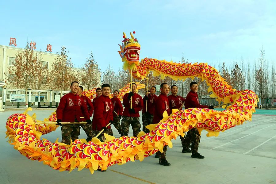 天山达闻 室外寒流滚滚，室内毫无悬念持续升“温”