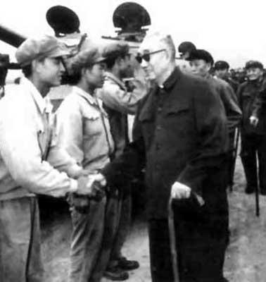 徐向前|他带出了八百位开国将军，自己却拒绝当元帅，毛主席说了四个字