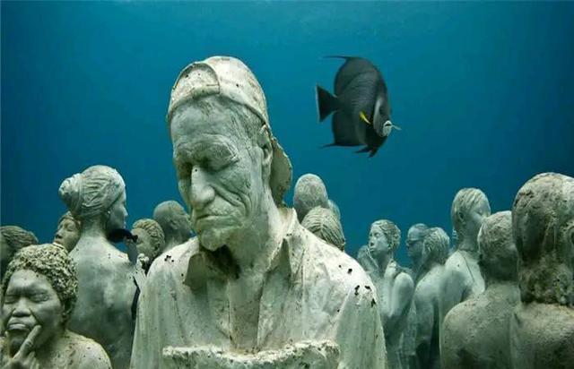 「科学家」海底发现神秘人，科学家潜心研究后，人类或并非唯一文明！