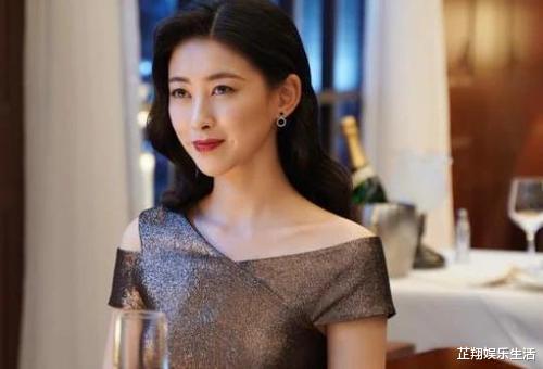 【朱珠】她是公认的东方第一美人, 连续7年登全球百美榜, 今35岁活成这样