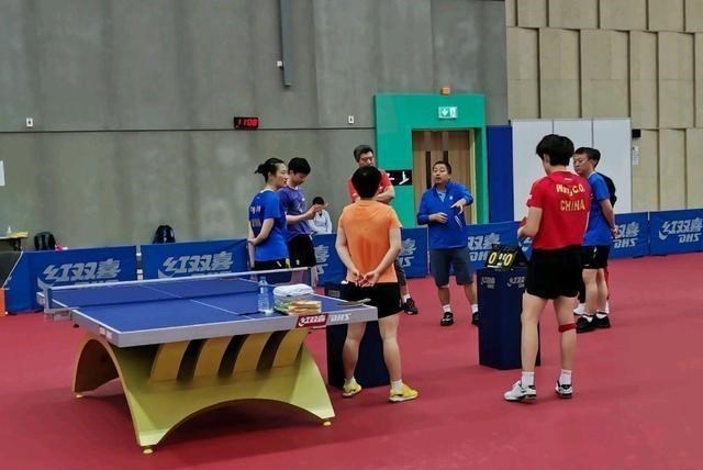 刘国梁：乒坛期待新霸主，邓亚萍指出三人独独没有她，刘国梁该提前谋划了