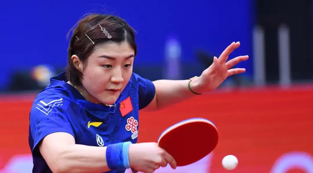 王楠|世乒赛，王楠带爱女观赛被质疑特权，乒迷怒怼：这就是人家办的