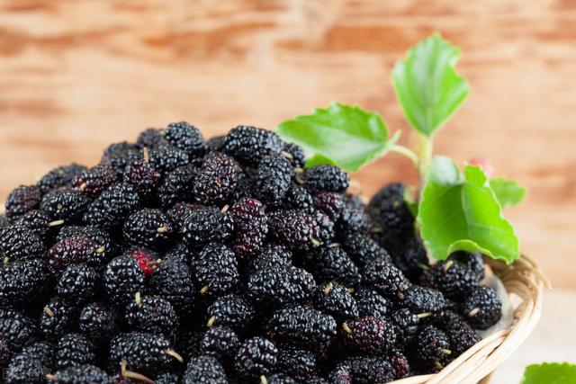 龙眼▲男人雄性激素旺盛,五种迹象很“突出”,若你也有,真替你高兴