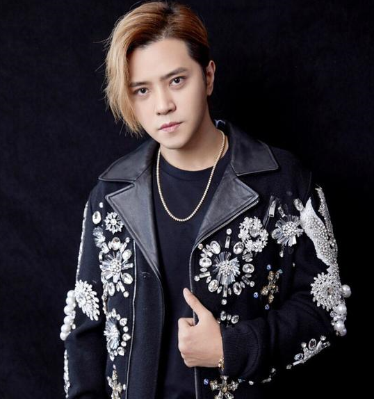 【罗志祥】罗志祥与周扬青昔日聊天记录公开，小猪对女方管理严格，周扬青对他事事顺从