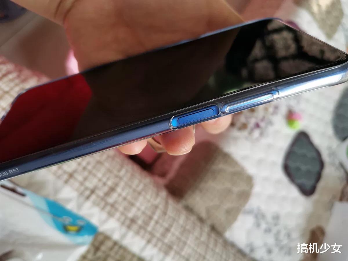 #华为荣耀#麒麟810+128GB跌至1279元，还有真全面屏，华为4G手机也很香