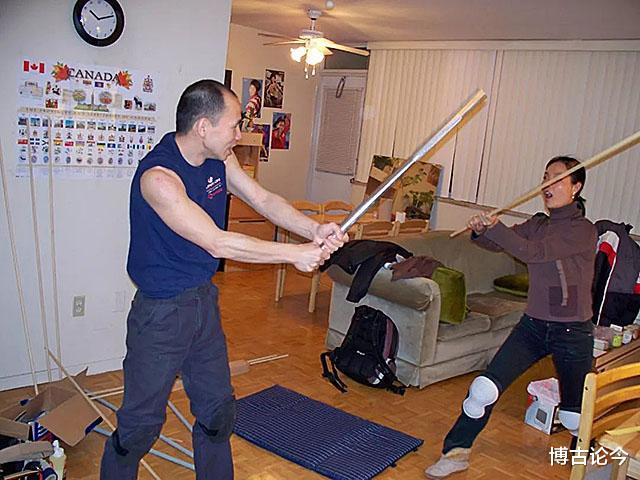 华为|北大硕士张老三,从华为工程师到水管工,哪种人生才称得上成功?