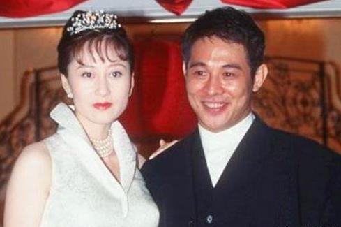 利智■比起林凤娇对成龙混乱情史忍38年，利智吃一次醋让李连杰听话30年