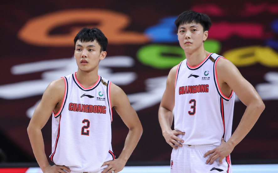 广东男篮|19分史诗级逆转，杜锋赛后采访霸气，CBA8冠王：广东90%拿总冠军