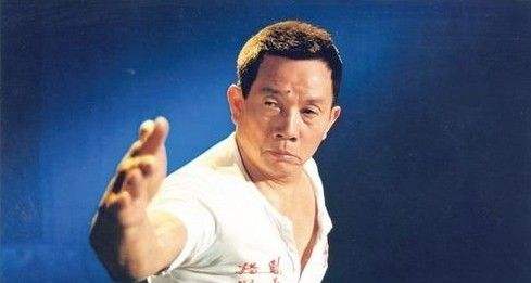 成龙|直到去世时，李连杰成龙还没原谅他，网友∶这是有多大的仇怨！