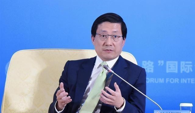 荷兰|昔日泉州首富欠下34亿债务，6年“败光”390亿市值，凤凰变山鸡？