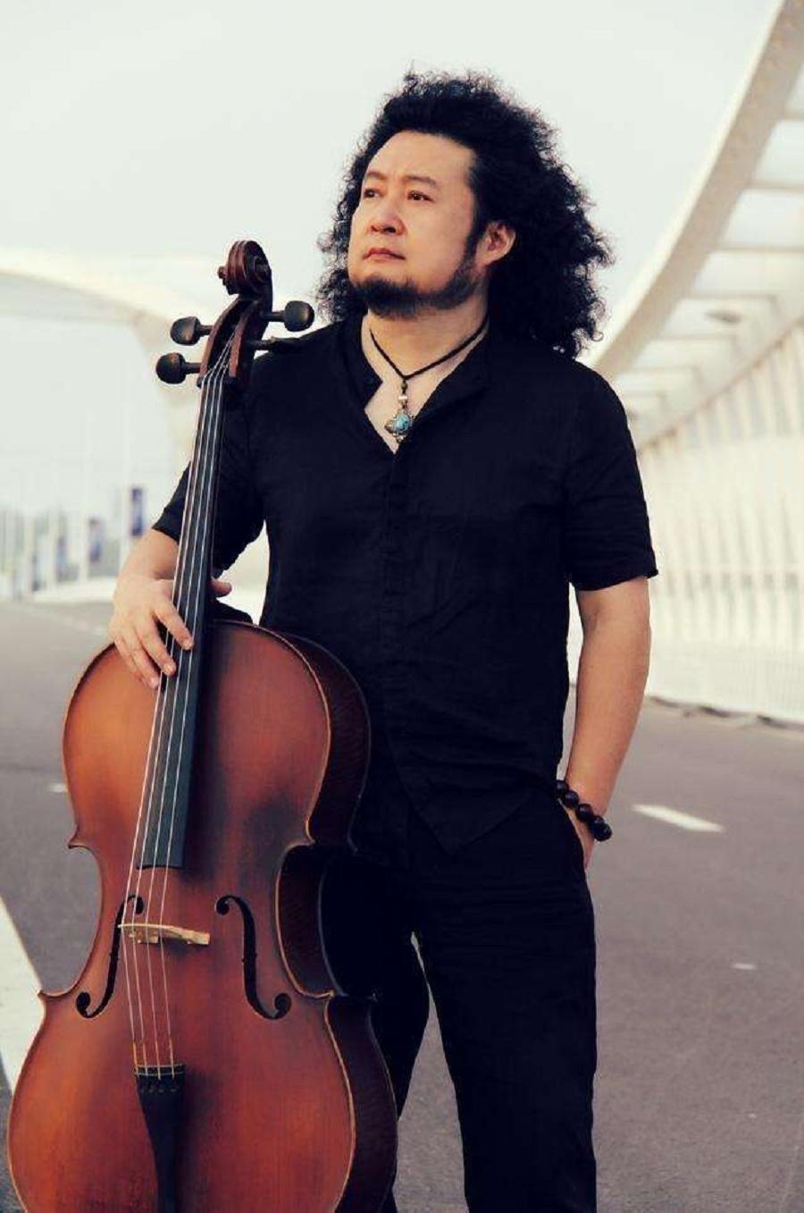 玖月奇迹|王小玮新歌《荷花谣》 网友：听歌就能“玖月奇迹”