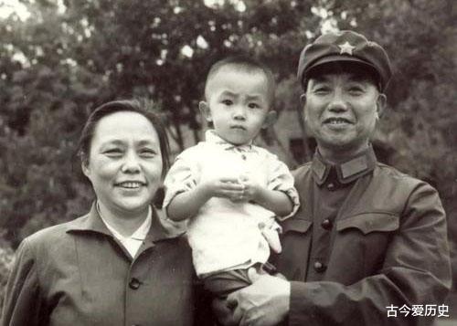 隆科多|八路军6个师长,只有他没成开国元帅,晚年当副主席,儿子是将军