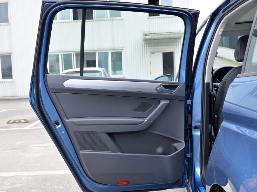 |真不给国产留活路？21款途安L直降5W，跌至10.18W，比嘉际省油