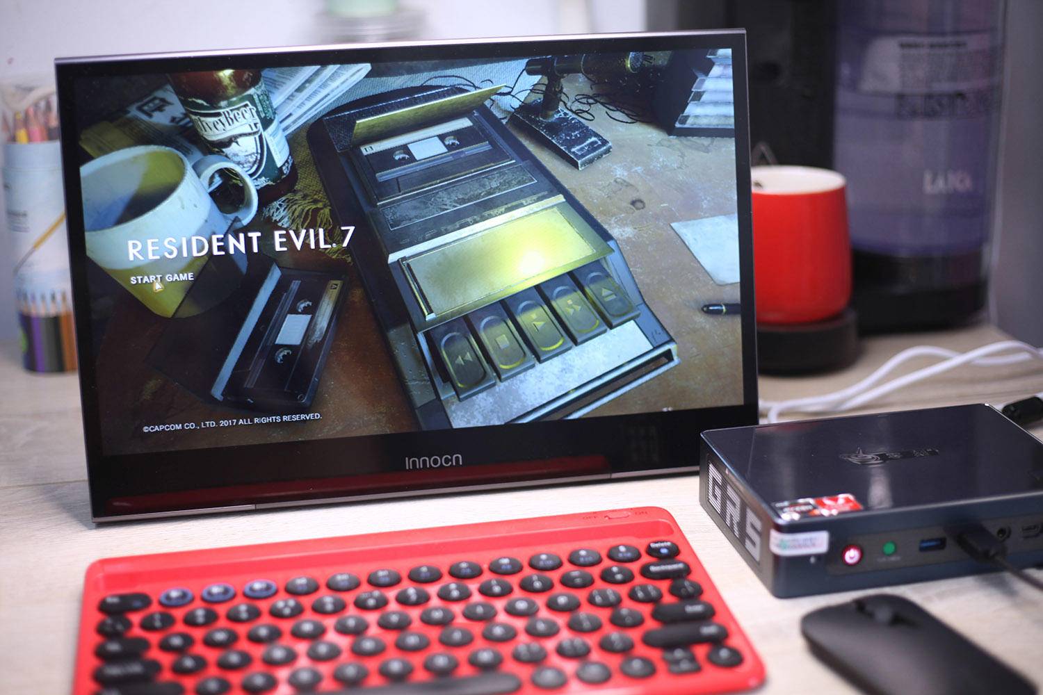 显示器|超薄，折叠，触屏，高色域，144Hz！Innocn便携显示器测评