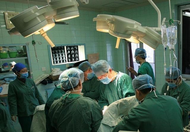 大学|让男生“垂涎”的3个大学专业,女生贼多就业好,再难学也值了