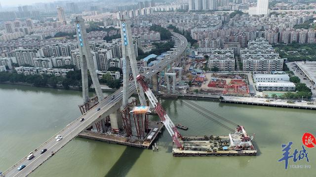 「案件通报」@广州街坊：洛溪大桥变样了！新桥首节梁段吊装迎五一