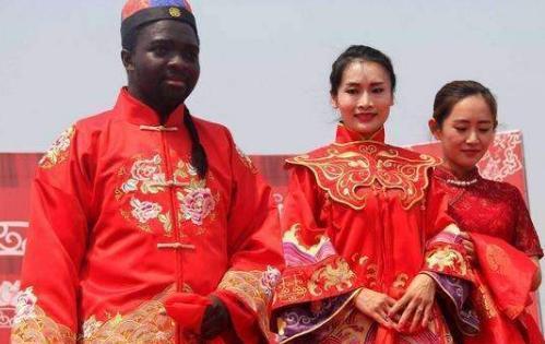 ▲为什么有中国女人喜欢黑人运动员？2个原因很真实