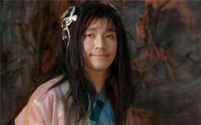 [韩雪]“美人”肖战，颜值太顶了！女粉丝自愧不如，四大美女沉默不语