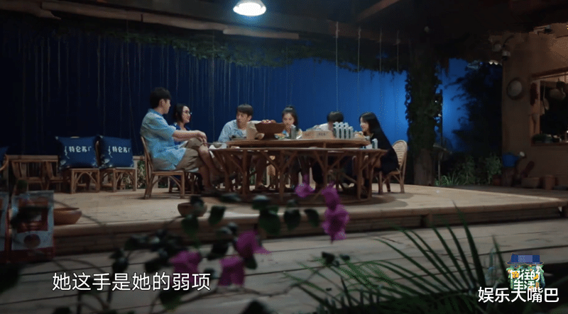 张子枫▲《向往4》张子枫为何录制一半就“消失”了？其实节目组早有暗示