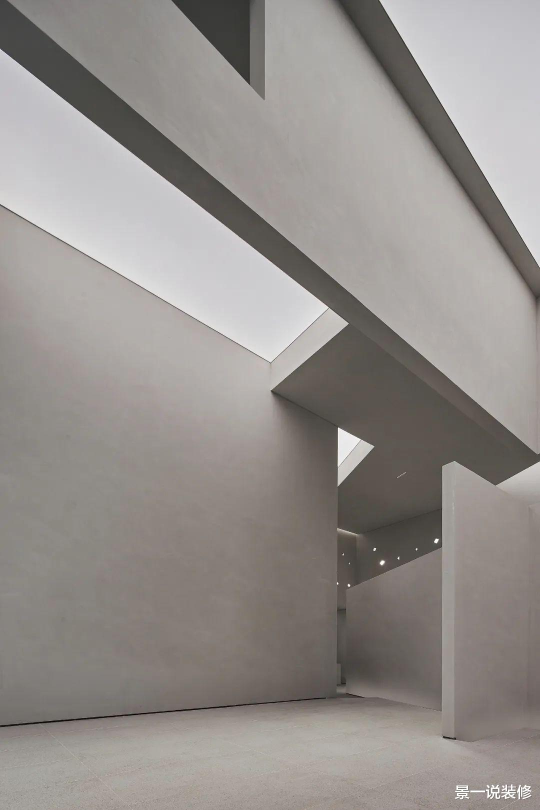 【】600㎡极简空间，没有任何装饰，只有光，却是极致震撼高级的美！