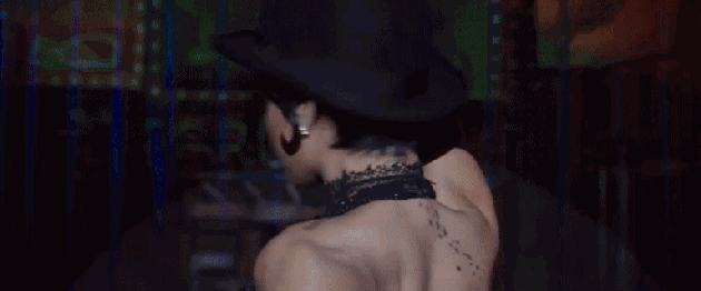 周杰伦：她是全球最富女歌手，也是唱片销量榜第一名，却用化妆品征服世界