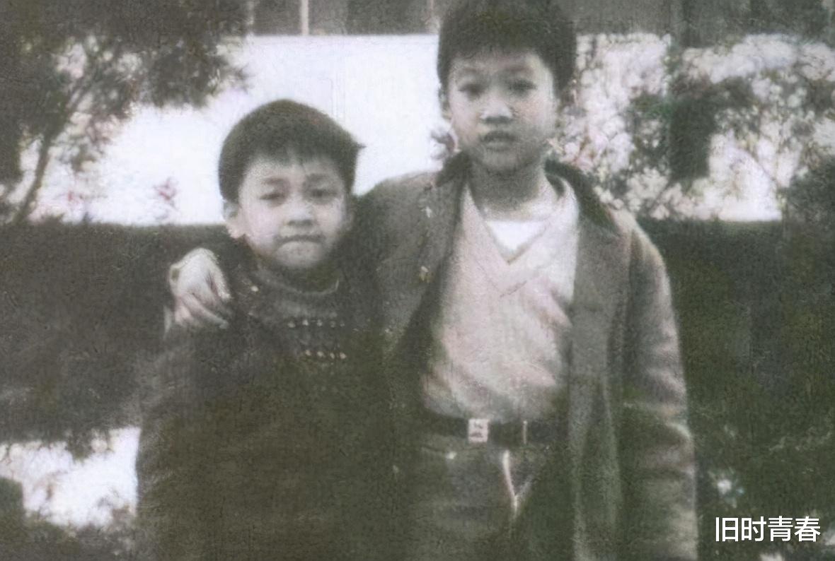 黄家驹|27年前,他拽着黄家驹舞台坠落,黄家驹英年早逝,他却风光至今