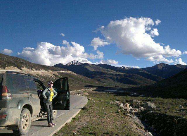 穷游|为啥川藏线看到女人搭车要躲开?不是不想帮,这3个毛病太严重