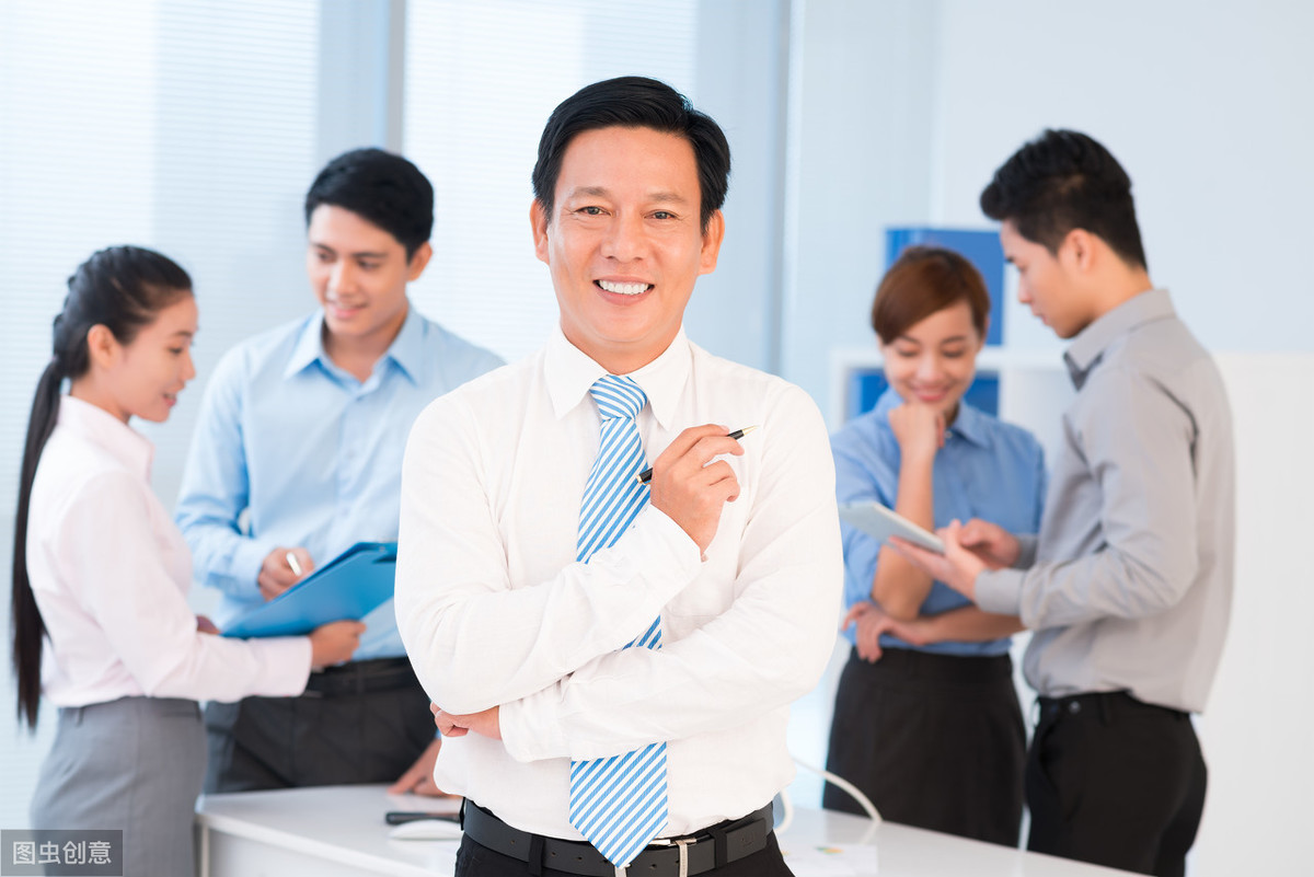 ▲你是中层,下属和上级关系好,不听你安排怎么办?3条建议,收服