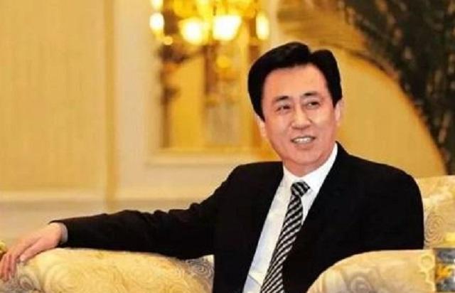 万茜|许家印糟糠之妻，身家170亿低调过日，两人37年恩爱如初