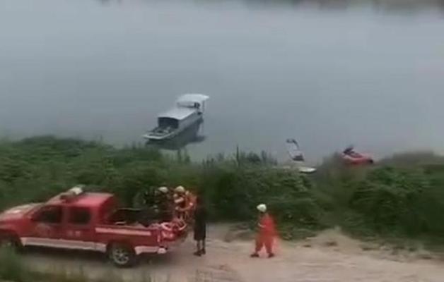 端午节@重庆8名小学生溺亡：事发前几天才拍毕业照，有家属不敢认领遗体