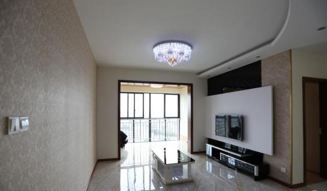 「」老公不听劝硬把阳台包进了客厅，没想到这么漂亮，邻居都来模仿！