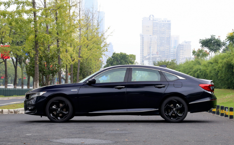 本田雅阁|1.5T有2.0T的实力，全球公认的B级王者，下探2.2万扳倒迈腾