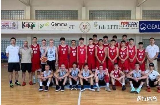 「广东男篮」朱芳雨再签强援！30+17天才内线加盟广东宏远，他是阿联接班人？