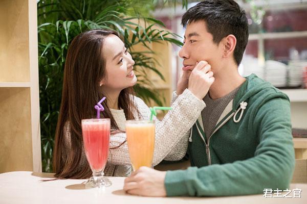 君主之官 能白头到老的夫妻,通常要经历五个阶段,你处在哪一个?