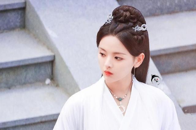 《琉璃美人煞》PK《且聽鳳鳴》，兩大仙俠劇撞檔，你追哪一部？ – 每日要聞