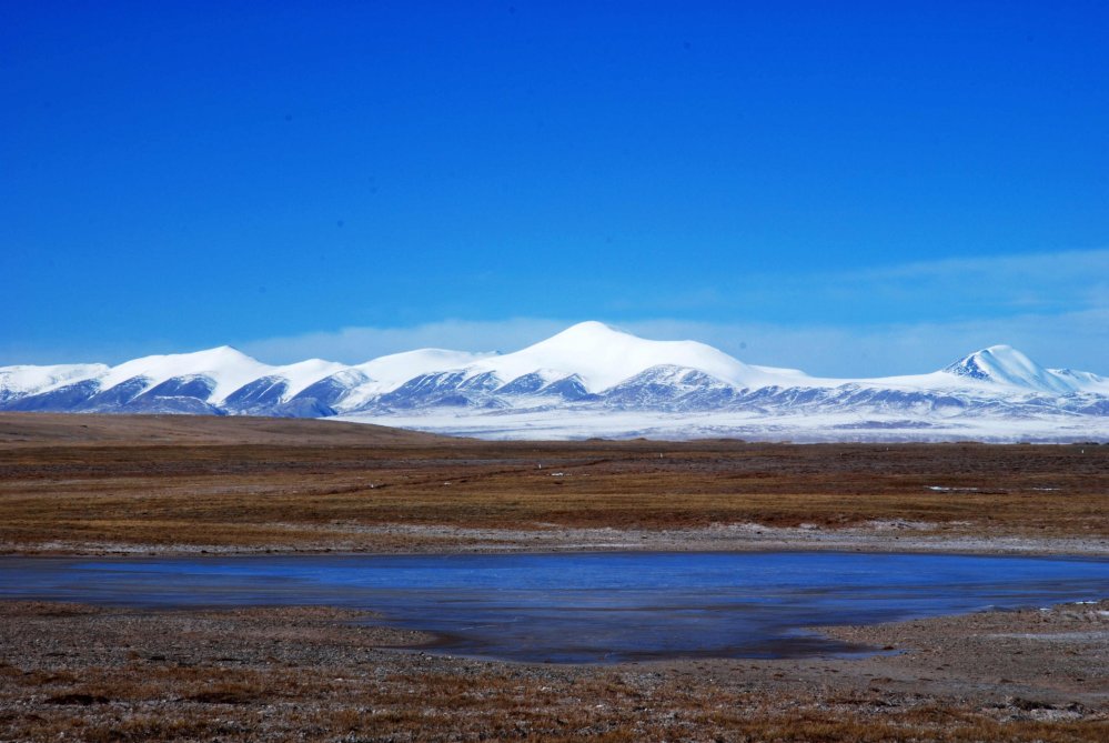 青海湖|世界上最美的云端天路,海拔4000米以上,每公里造价2.52亿!