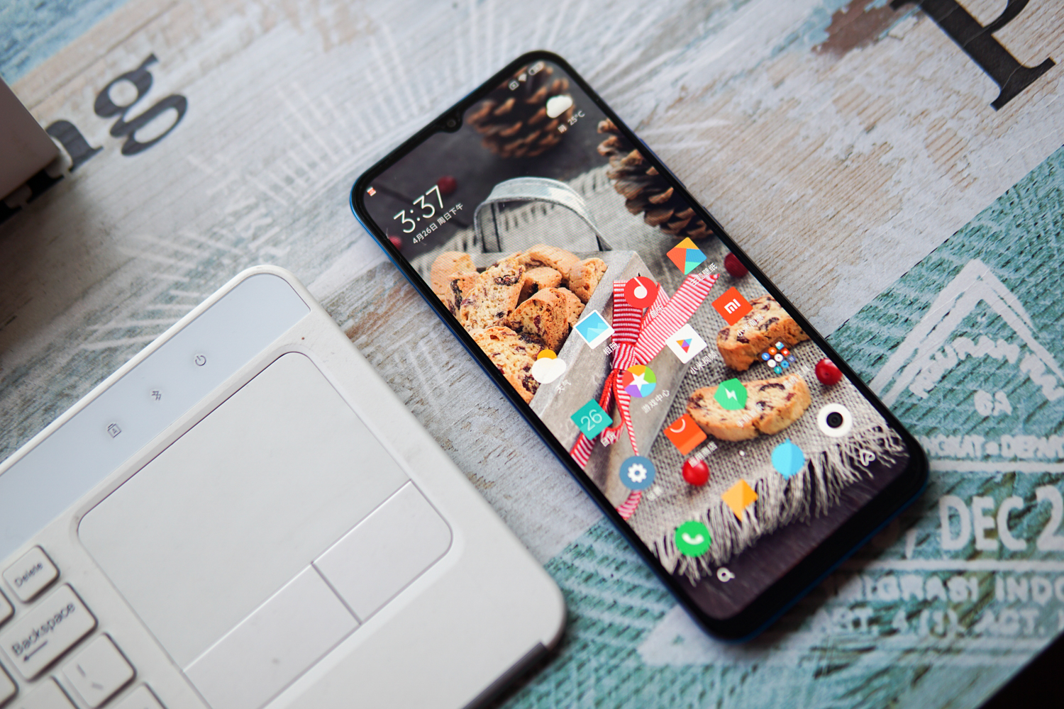 小米科技|上市3个月从2299降至1829，50倍变焦手机即将沦为千元机